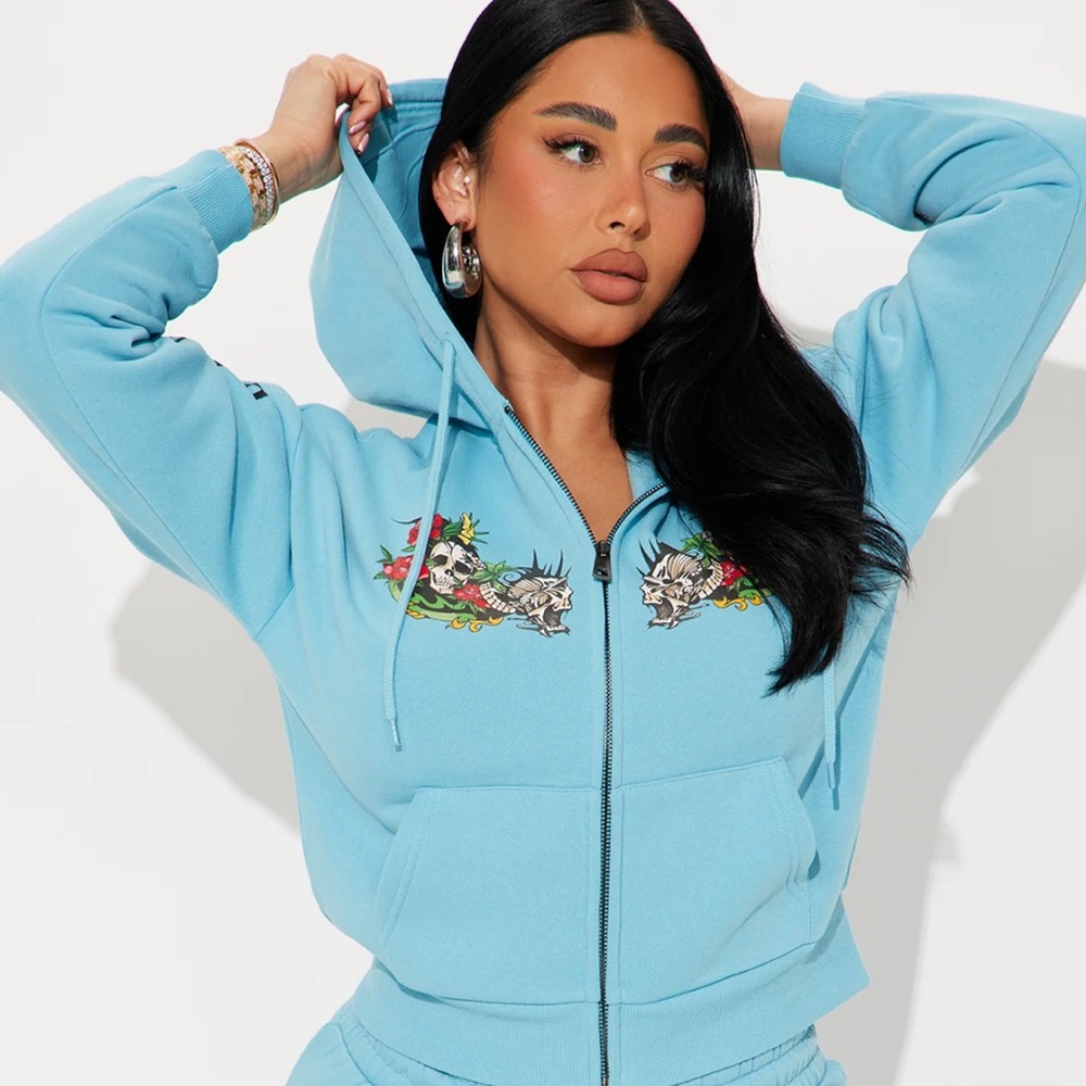 Von Dutch Hoodie - Picture 3 of 9